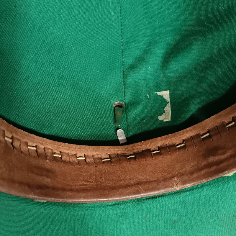 CASQUE COLONIAL GENDARMERIE MODELE 1931 FABRICATION ANNEES 1950 GRENADE ARGENTEE GENDARMERIE COLONIALE